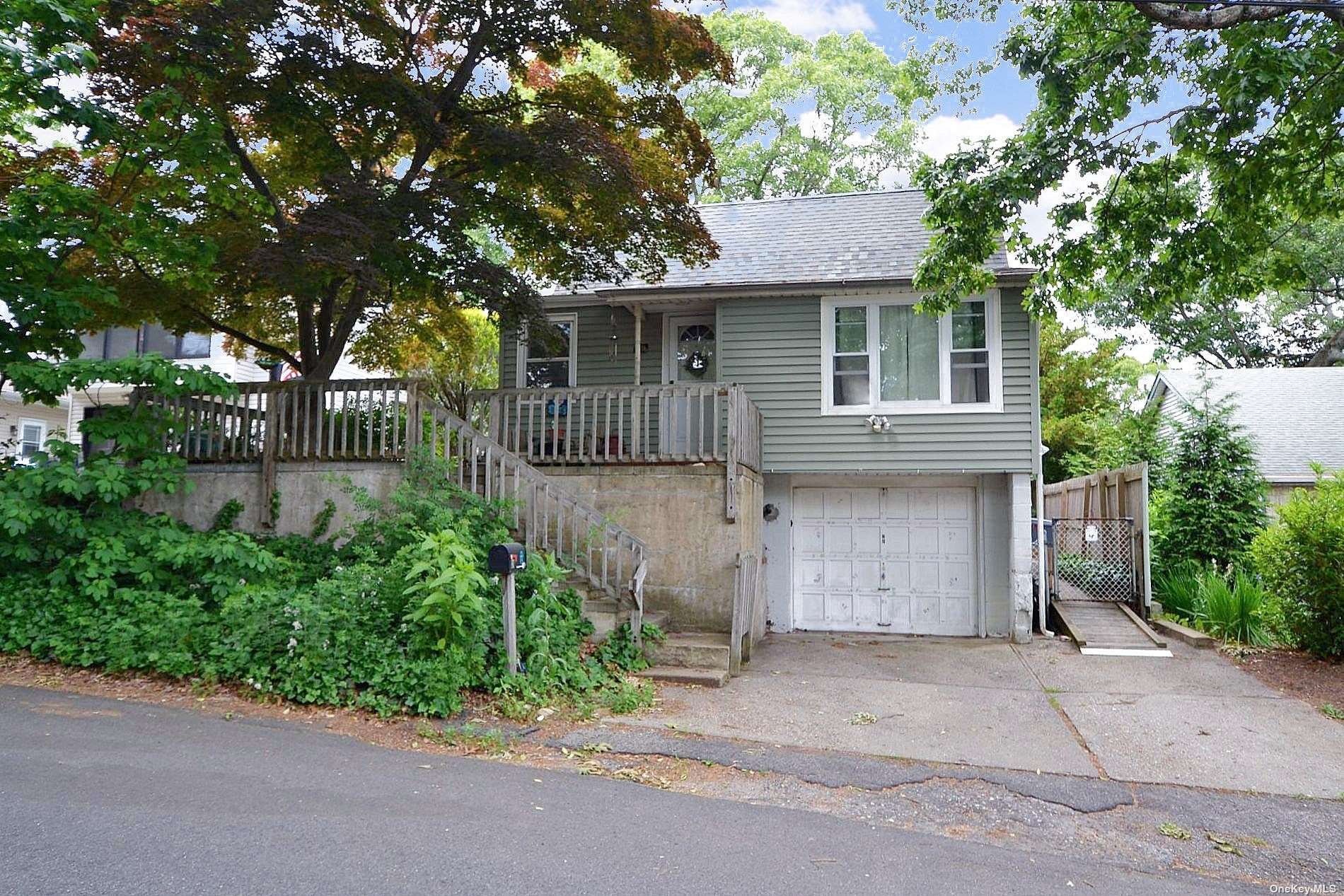 #1 photo, 29 Whitestone Road, 东长岛 Sound Beach , NY 11789