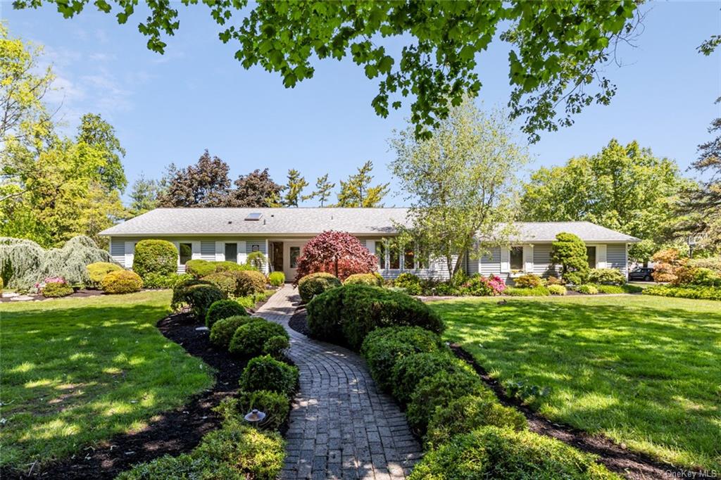 #1 photo, 62 Thadford Street, 东长岛 北港 East Northport , NY 11731