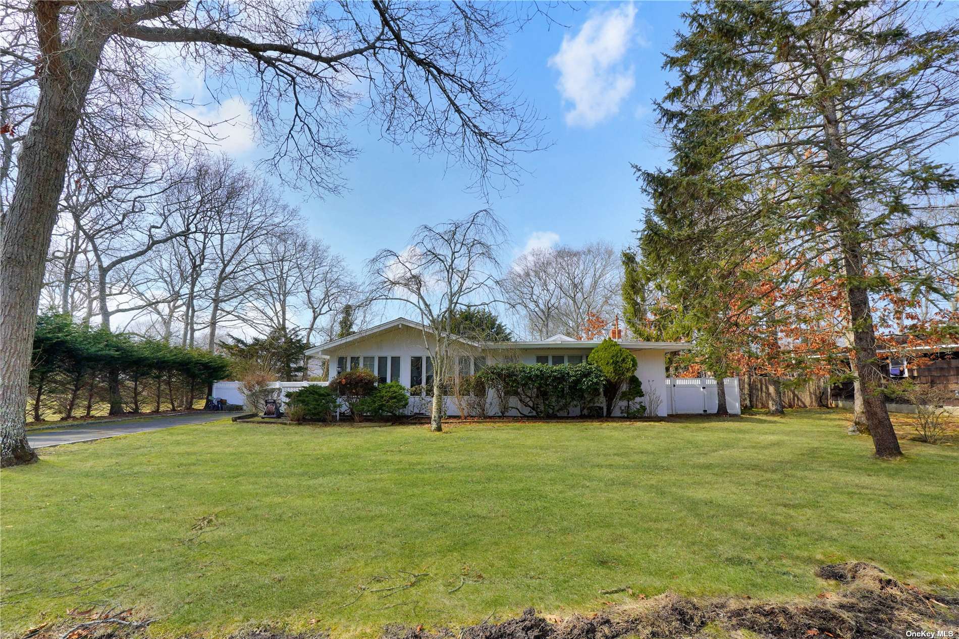 #1 photo, 10 Landing Lane, 東長島 汉普顿 East Quogue , NY 11942