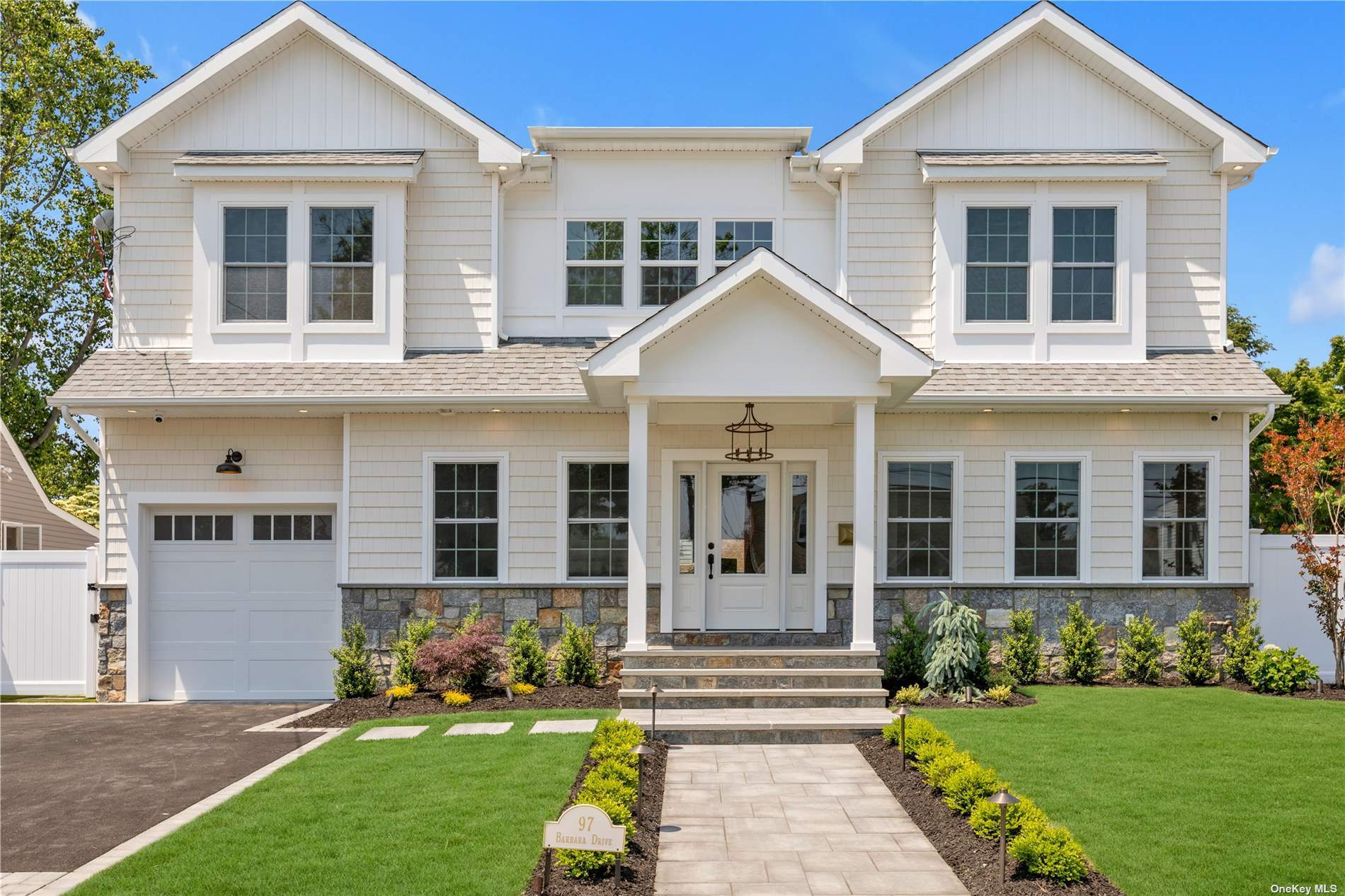 #1 photo, 97 Barbara Drive, 长岛 East Meadow , NY 11554