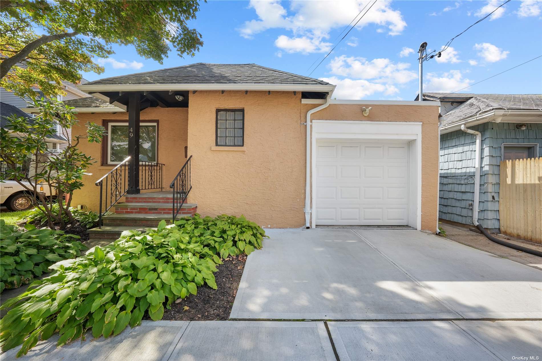 #1 photo, 49 Vassar Place, 长岛 Lynbrook , NY 11563