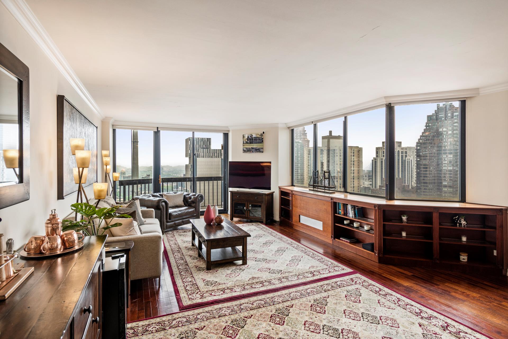 #1 photo, 330 East 75th Street, 曼哈顿 上东城 Lenox Hill , NY 10021