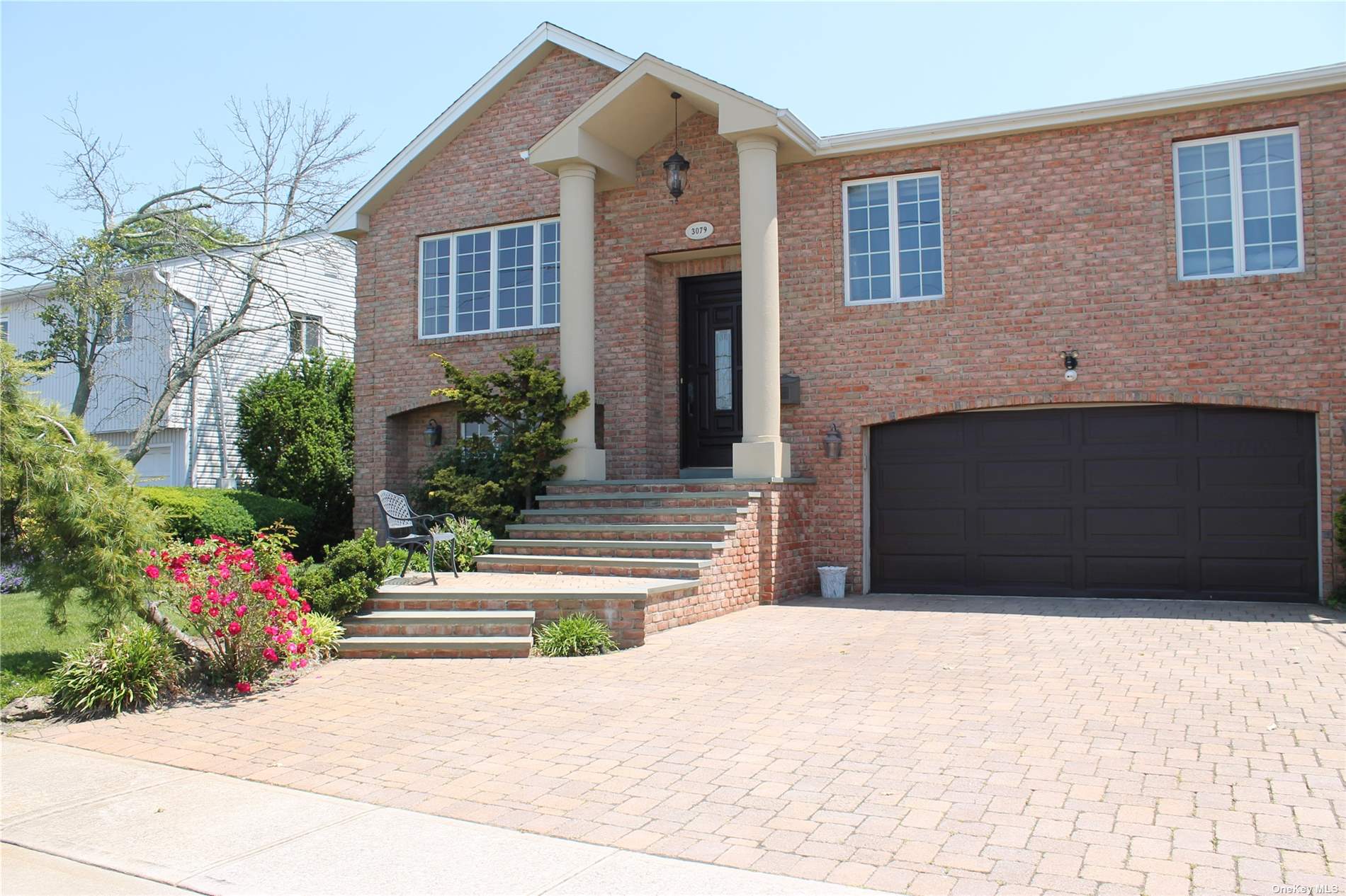 #1 photo, 3079 Whaleneck Drive, 长岛 Merrick , NY 11566
