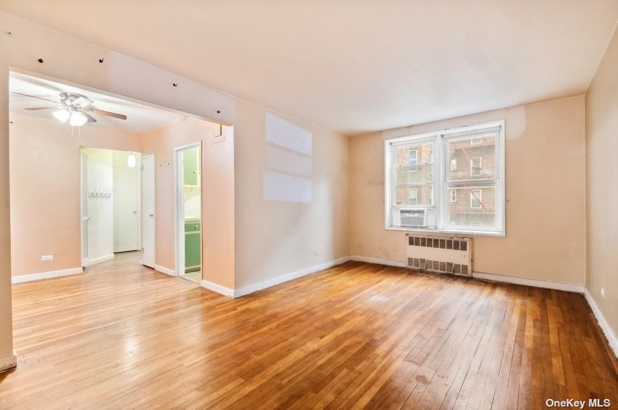 #1 photo, 33-24 91st Street, 皇后区 杰克逊高地 Jackson Heights , NY 11372