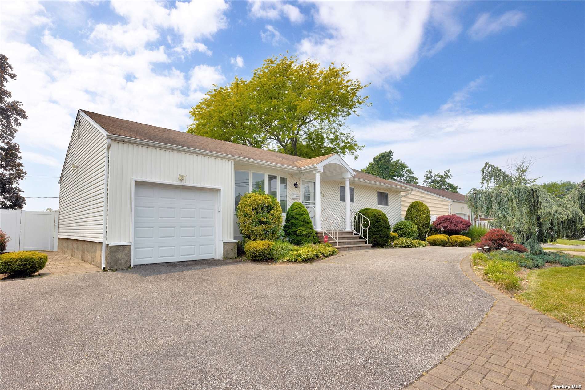 #1 photo, 148 Haypath Road, 长岛 贝斯佩奇 Old Bethpage , NY 11804