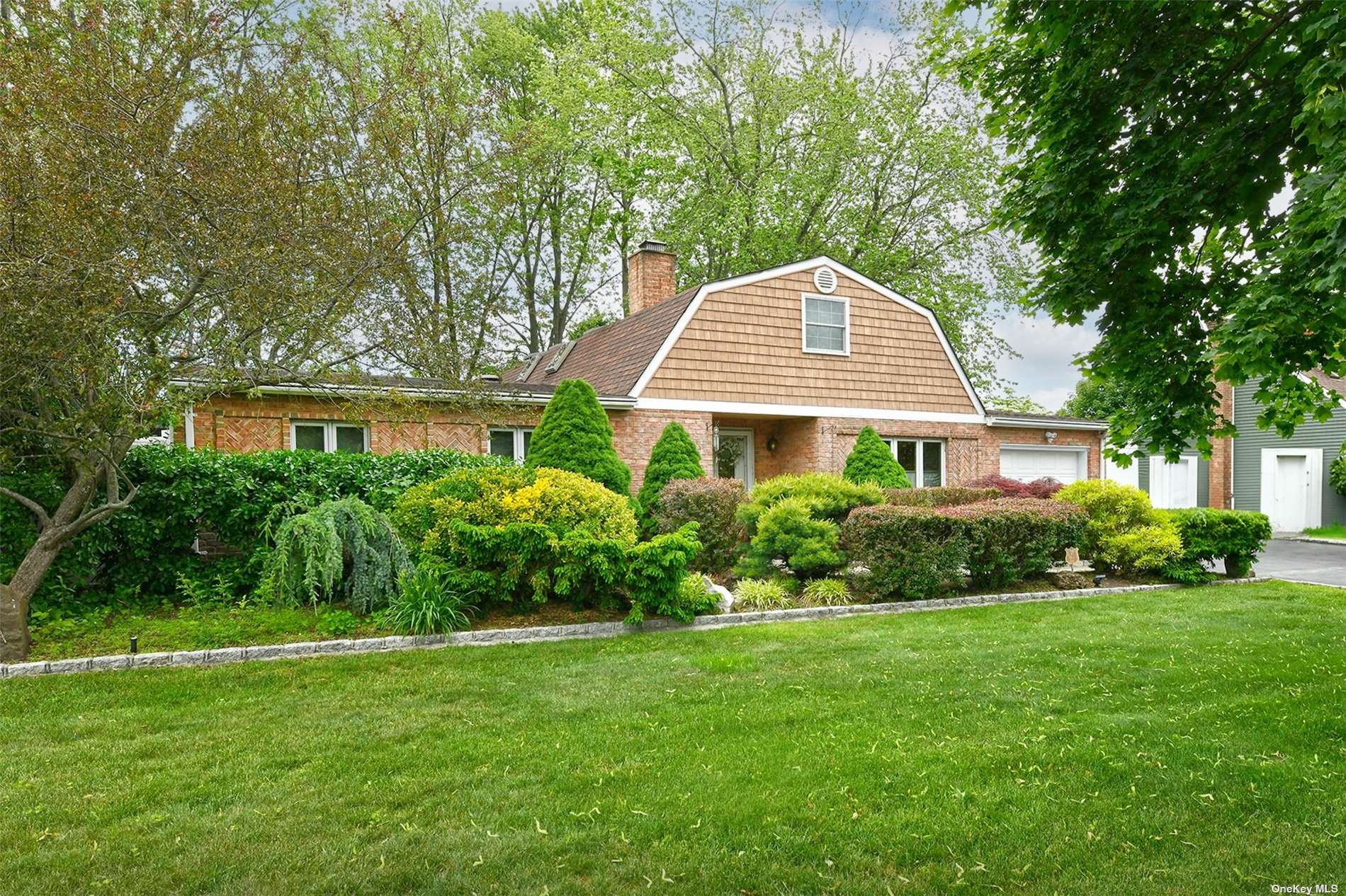 #1 photo, 20 White Pine Way, 东长岛 Medford , NY 11763