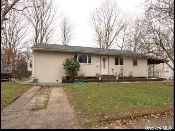 #1 photo, 12 S Cardinal Court, 东长岛 海湾 Bay Shore , NY 11706