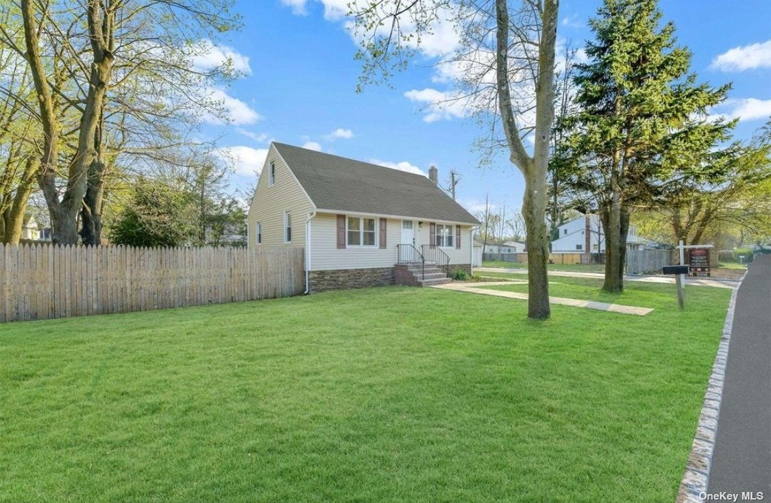 #1 photo, 10 New Jersey Street, 东长岛 Dix小山 Dix Hills , NY 11746