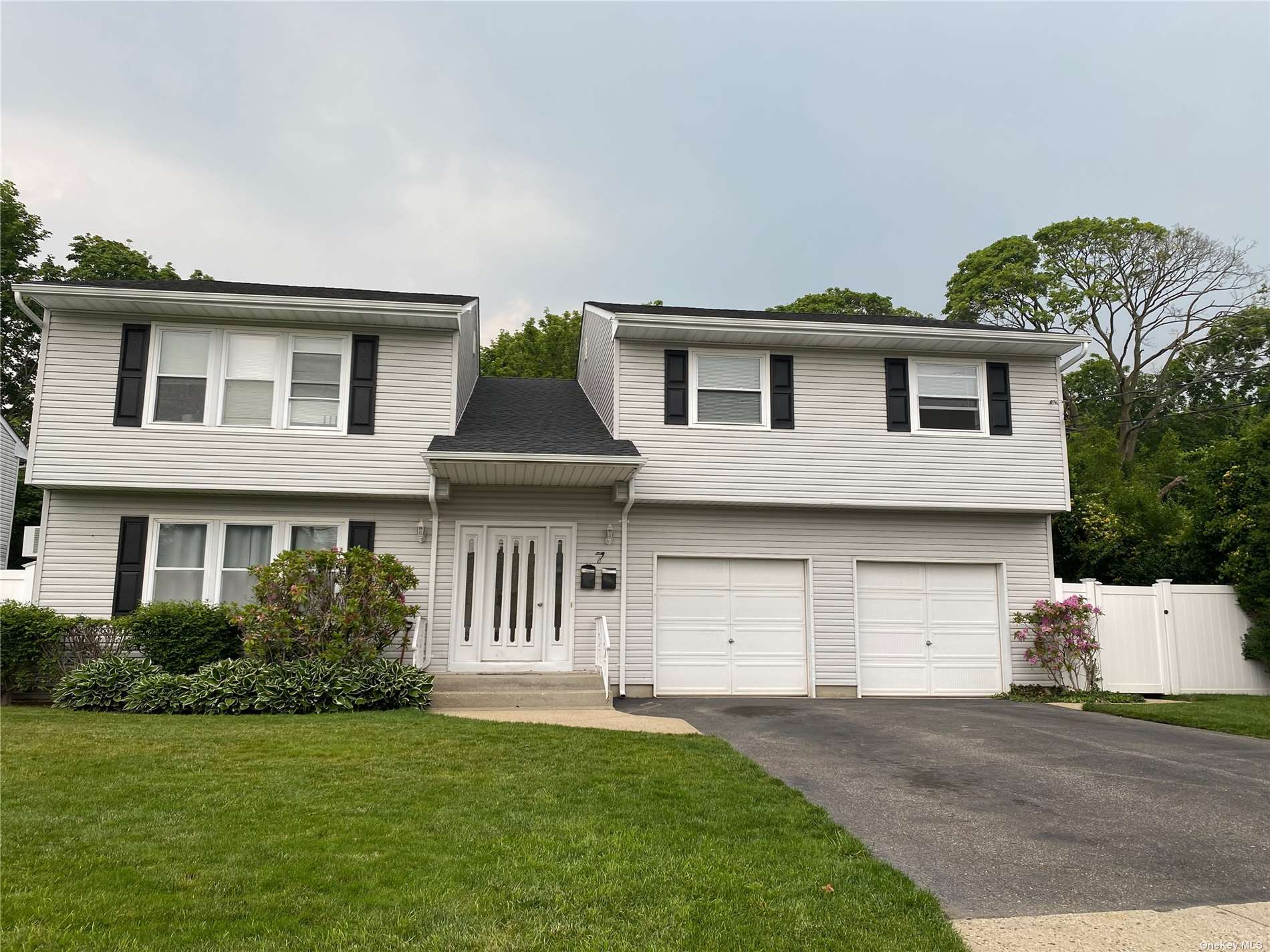 #1 photo, 7 Haab Avenue, 东长岛 Babylon , NY 11702