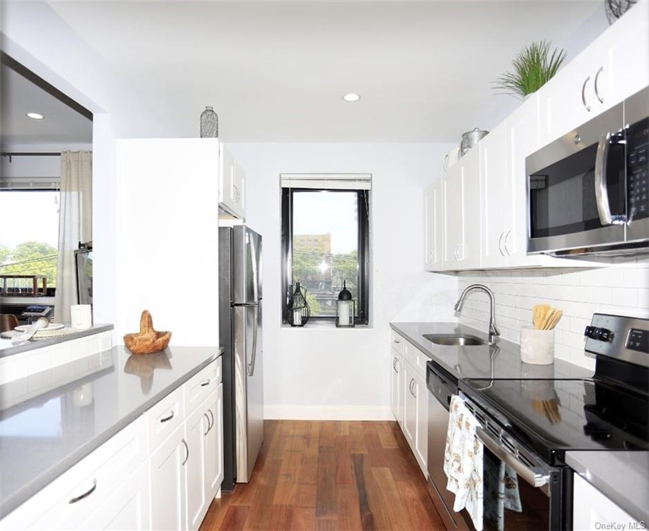 #1 photo, 412 Bronx River Road Road, Yonkers , NY 10704