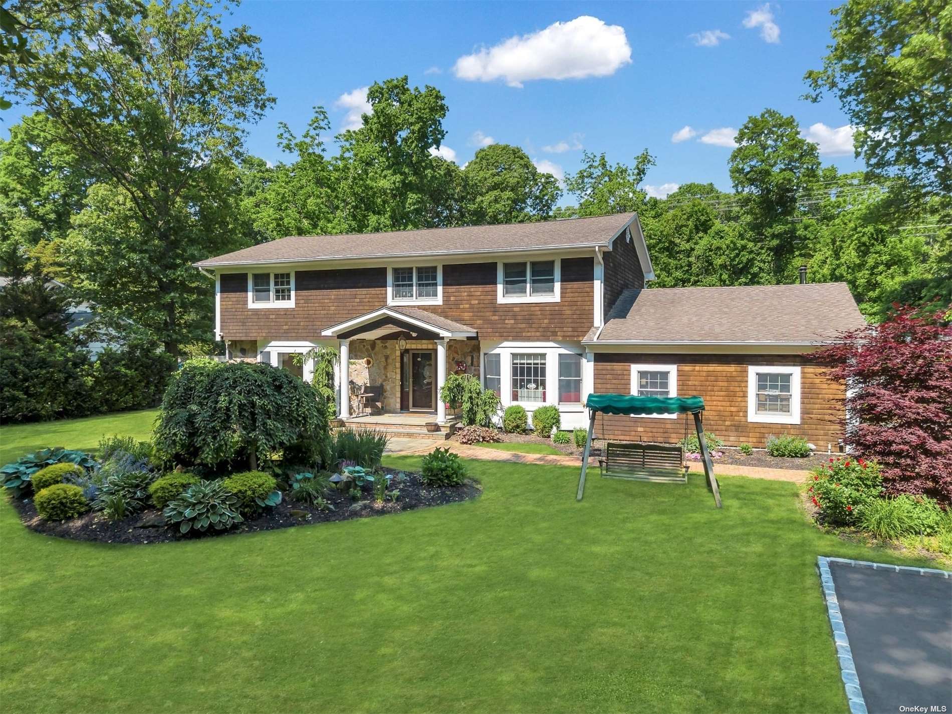 #1 photo, 3 Red Oak Court, サフォーク郡 Dix Hills , NY 11746