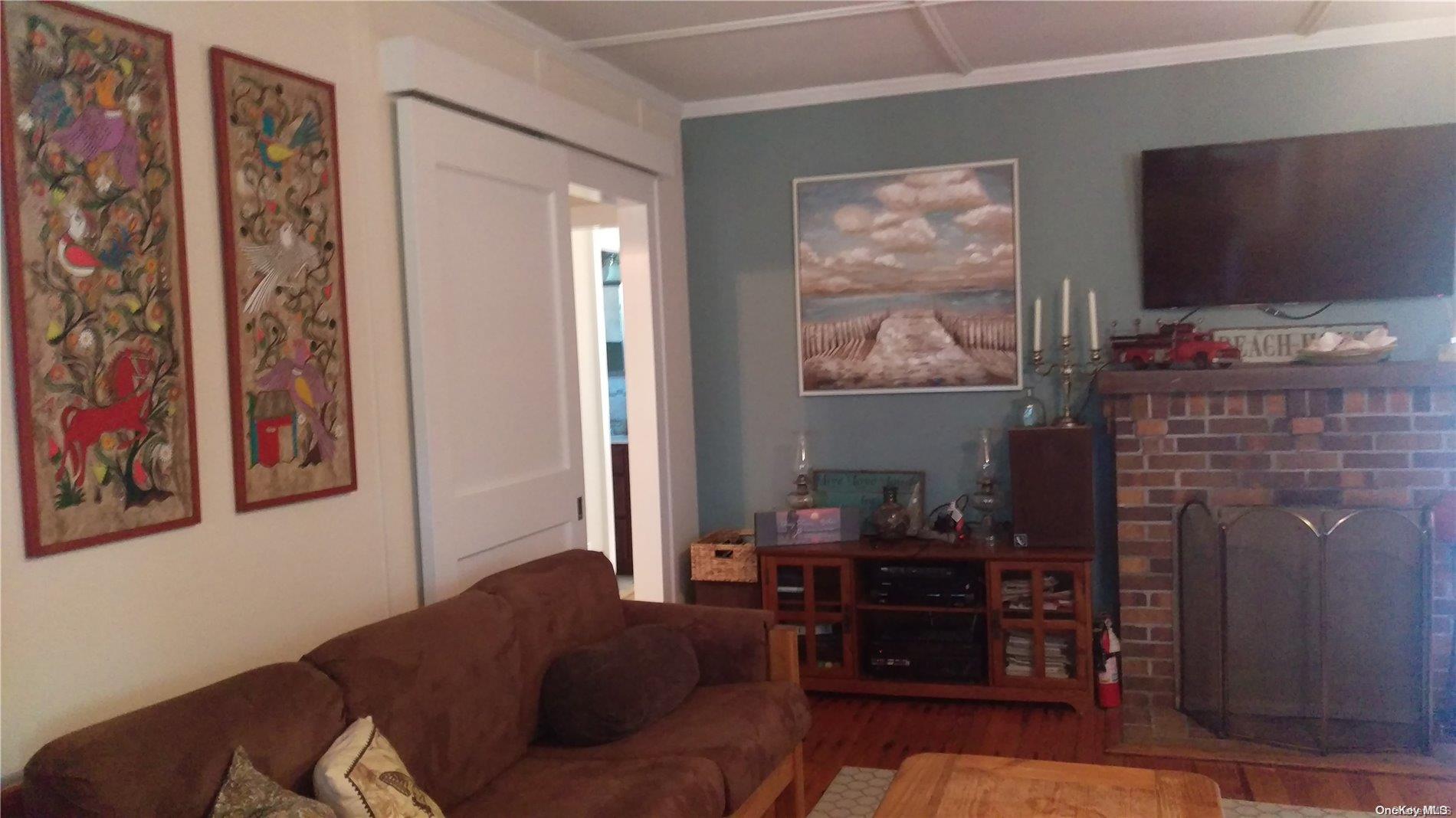 #4 photo, 352 Surf Road, Ocean Beach , NY 11770