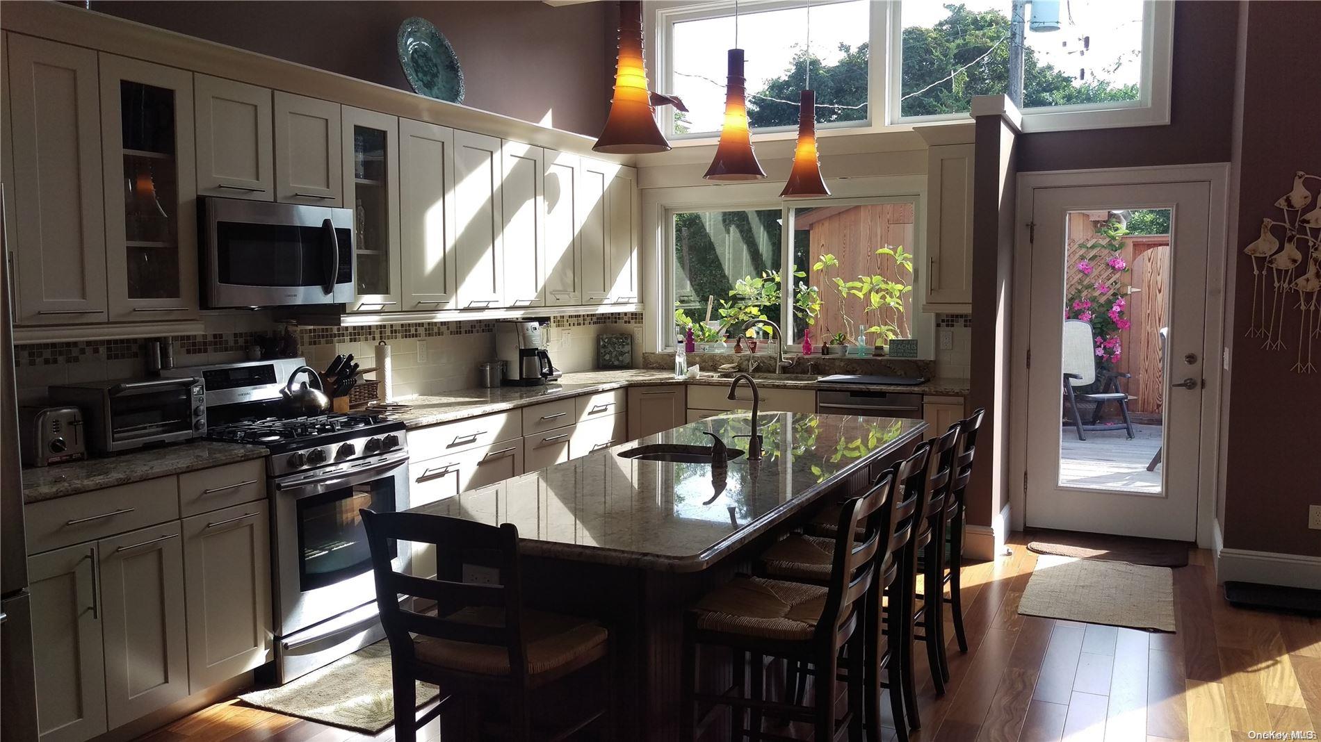 #6 photo, 352 Surf Road, Ocean Beach , NY 11770