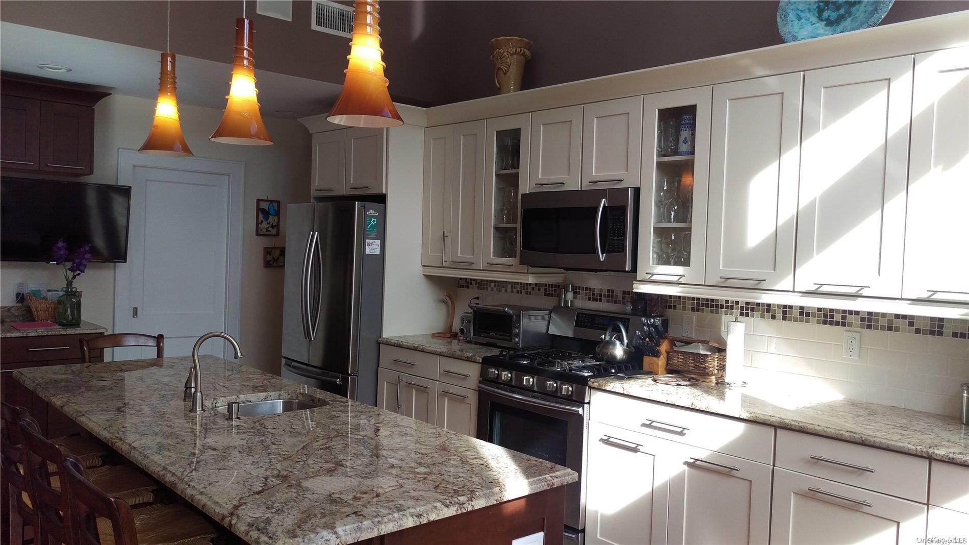 #8 photo, 352 Surf Road, Ocean Beach , NY 11770