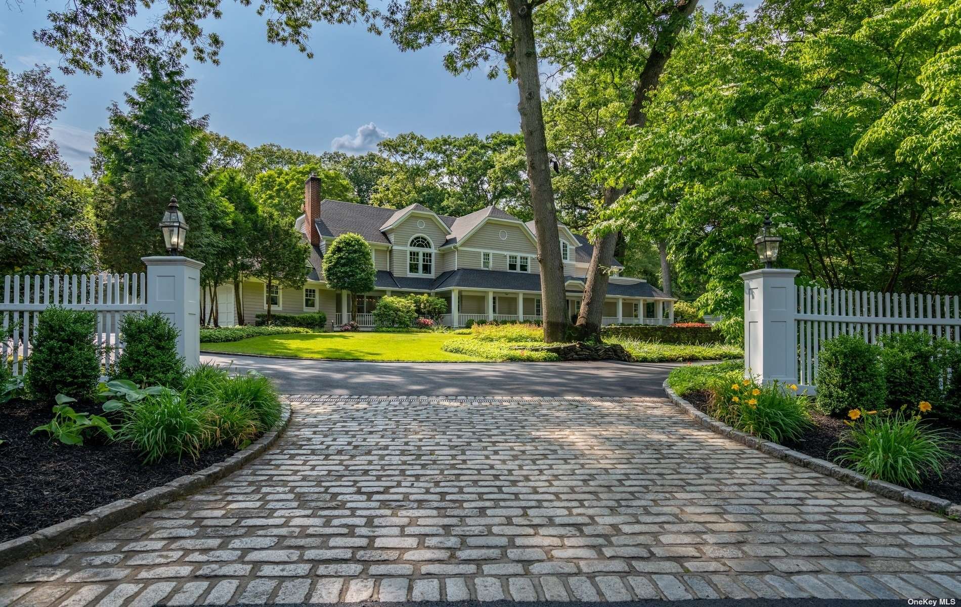 #1 photo, 30 Old Wheatley Road, 长岛 布鲁克维尔 Brookville , NY 11545