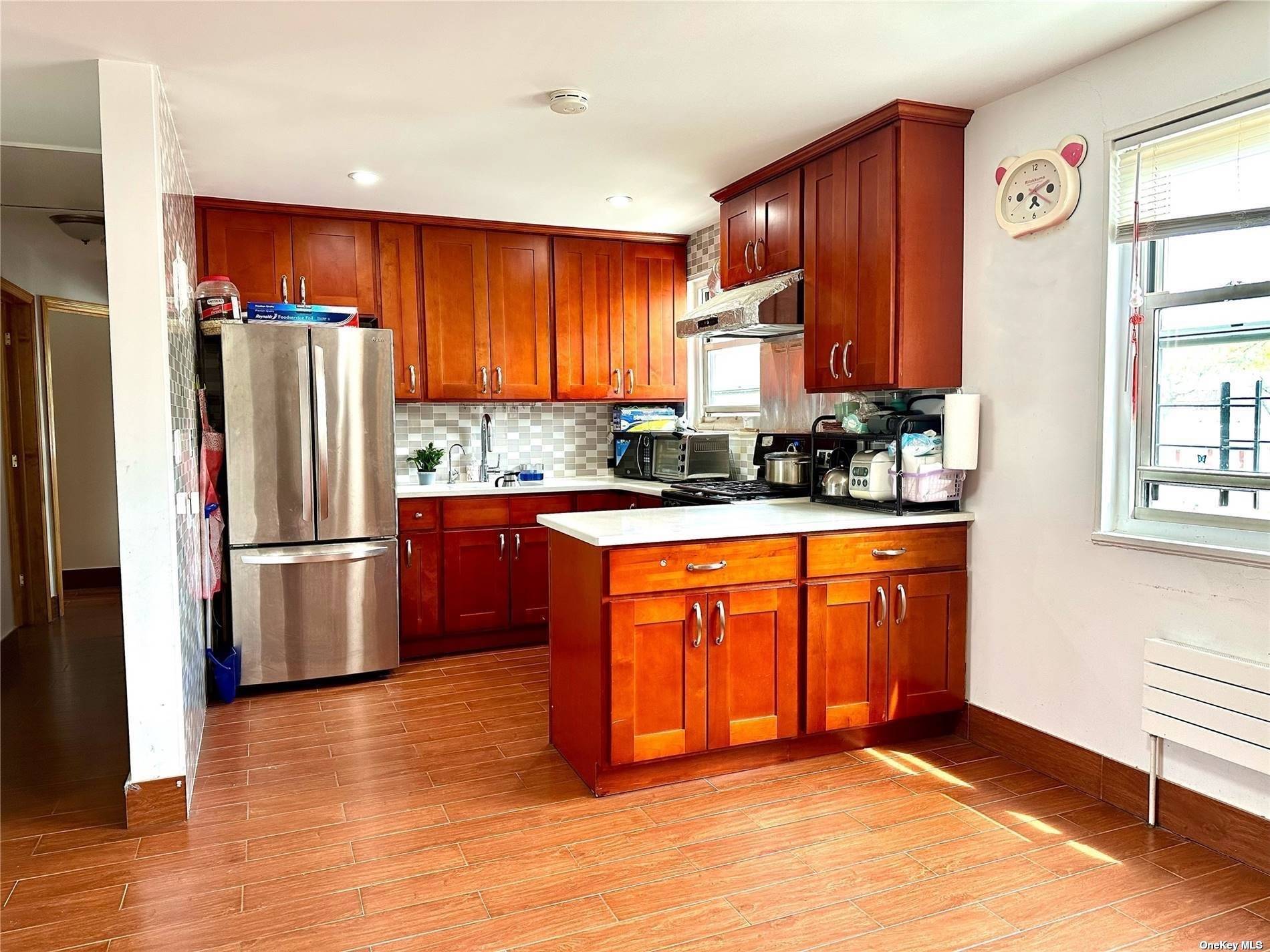 #1 photo, 218-08 68 Avenue, Oakland Gardens , NY 11364