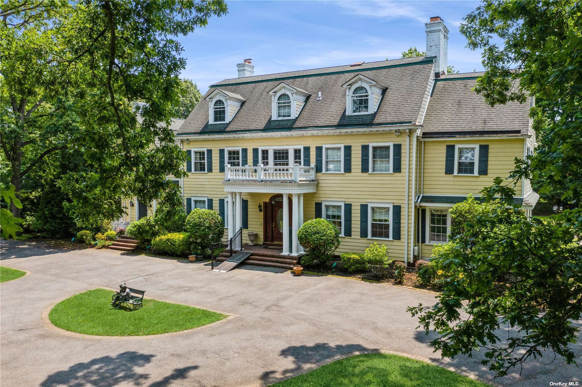 #1 photo, 105 Everit Avenue, 长岛 Hewlett Bay Park , NY 11557