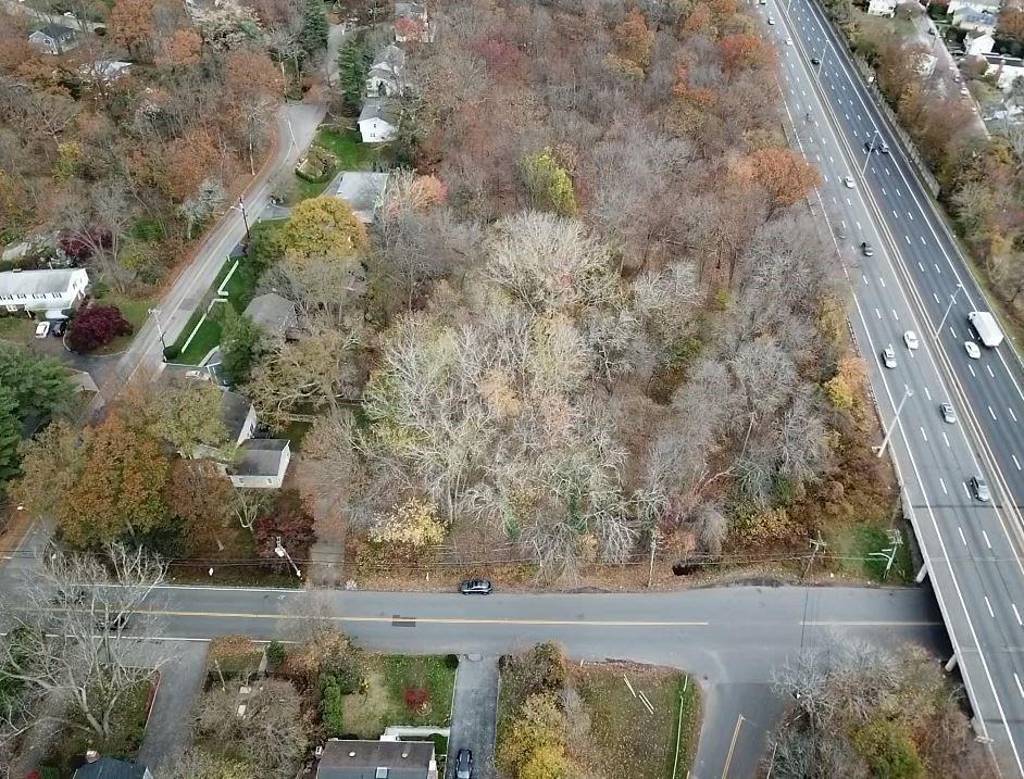 #11 photo, 800 Fenimore Road, Mamaroneck , NY 10543