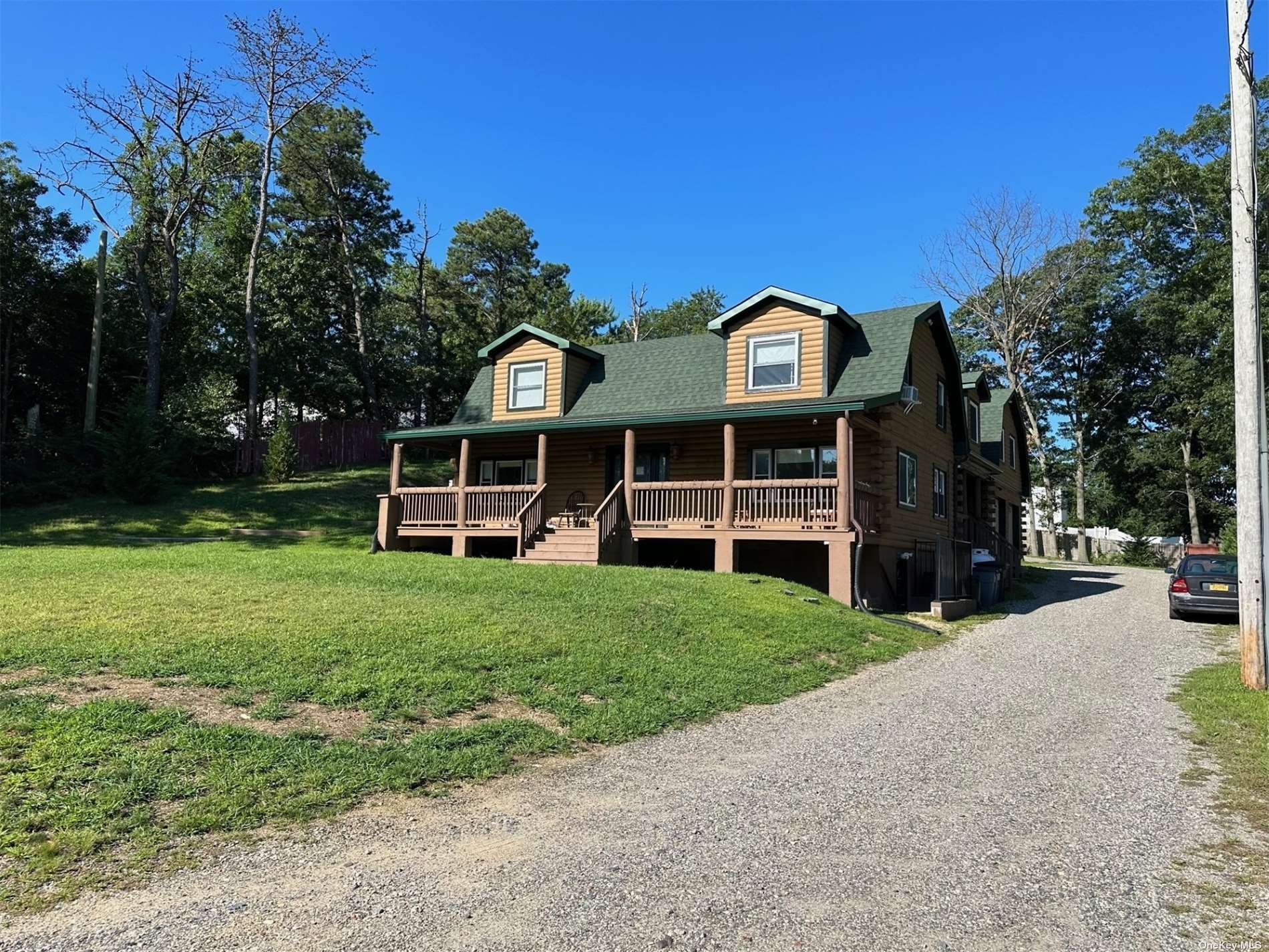 #1 photo, 1088 Connetquot Avenue, 东长岛 Central Islip , NY 11722