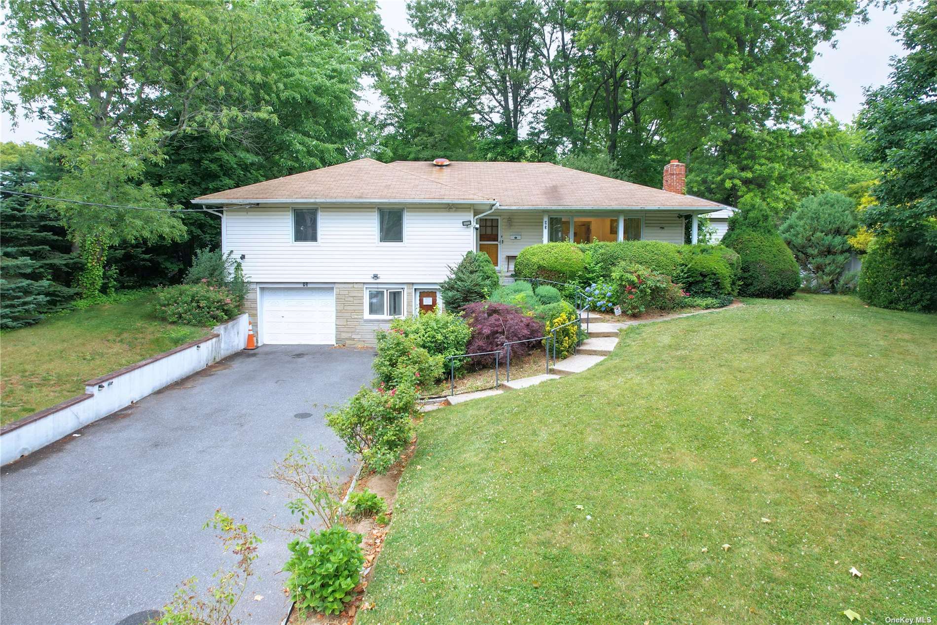 #1 photo, 93 Grace Avenue, 长岛 大颈 Great Neck , NY 11021