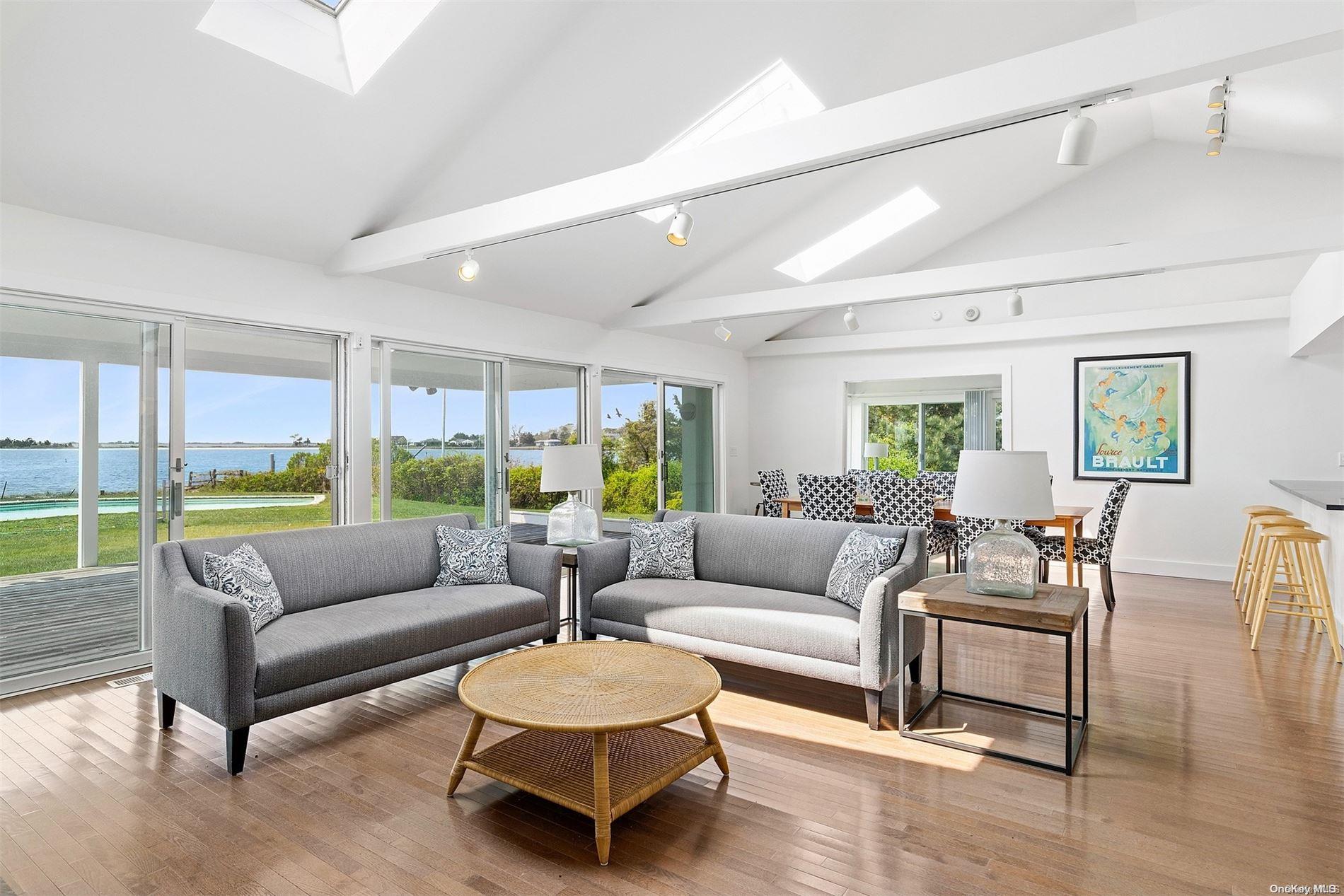 #5 photo, 41 Oak Lane, Hampton Bays , NY 11946