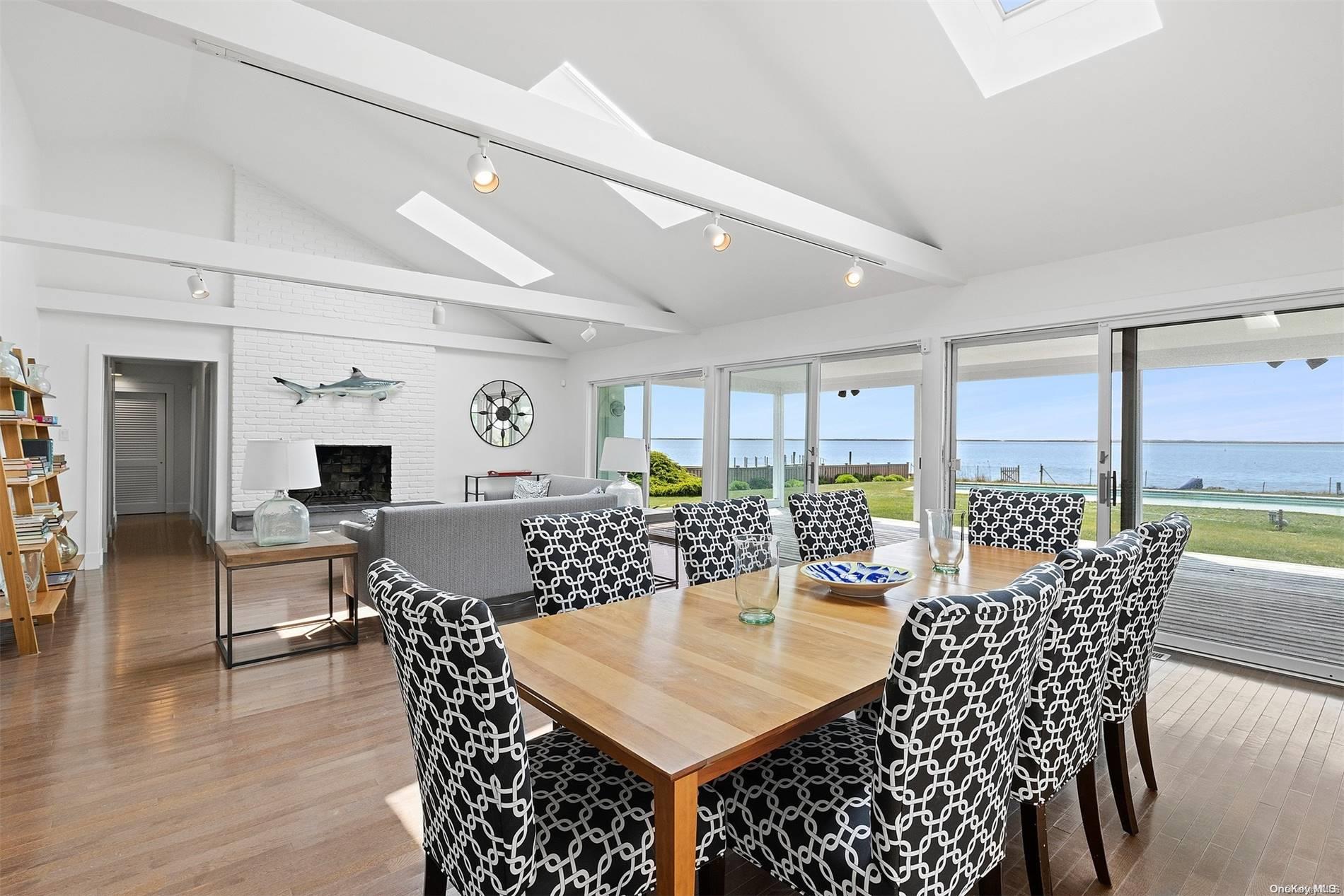 #8 photo, 41 Oak Lane, Hampton Bays , NY 11946