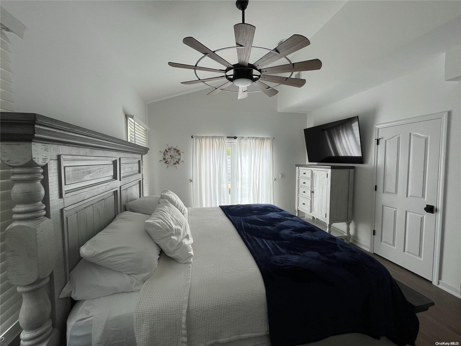 #12 photo, 24 Bungalow Walk, Ocean Beach , NY 11770