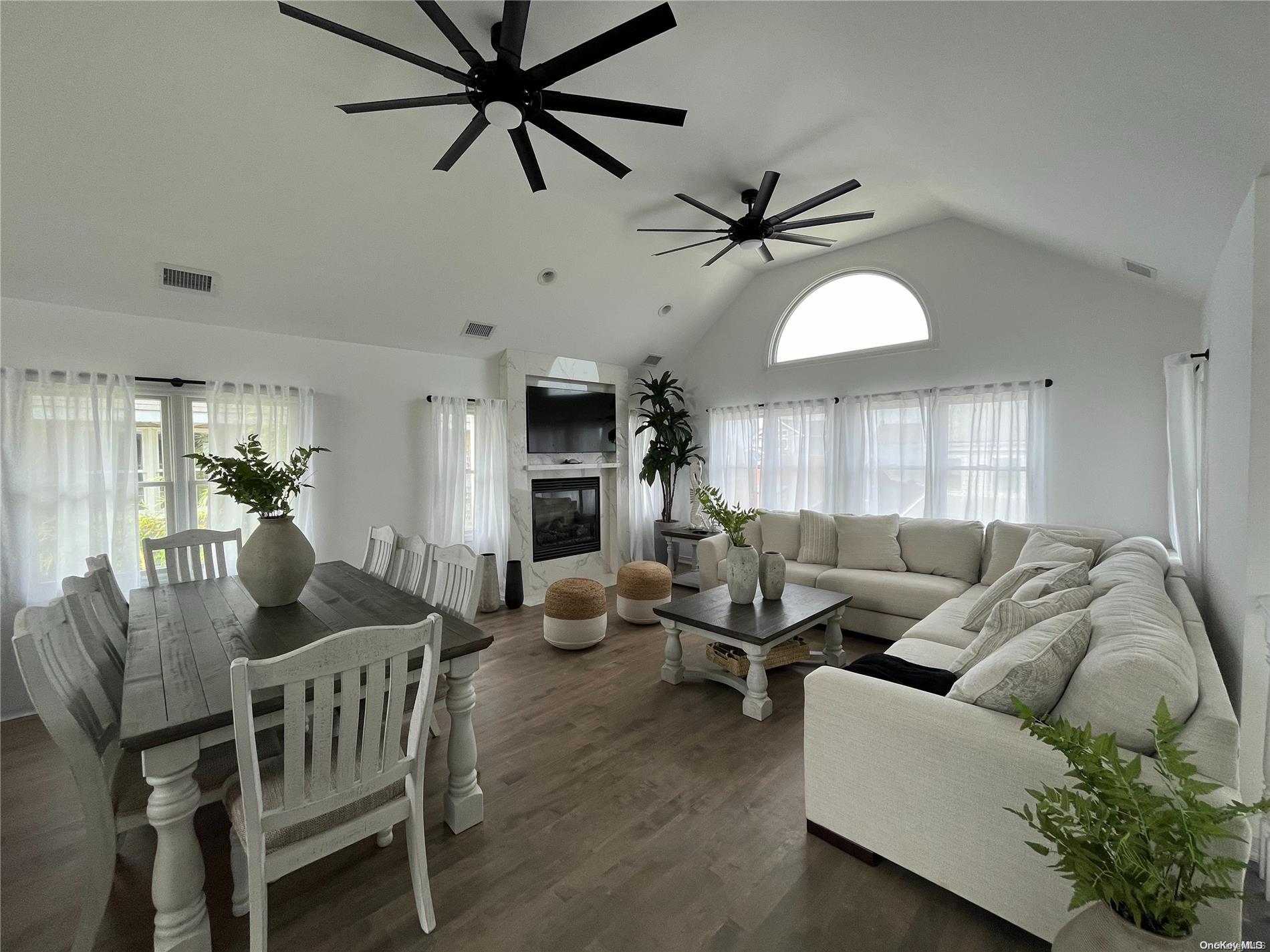 #9 photo, 24 Bungalow Walk, Ocean Beach , NY 11770