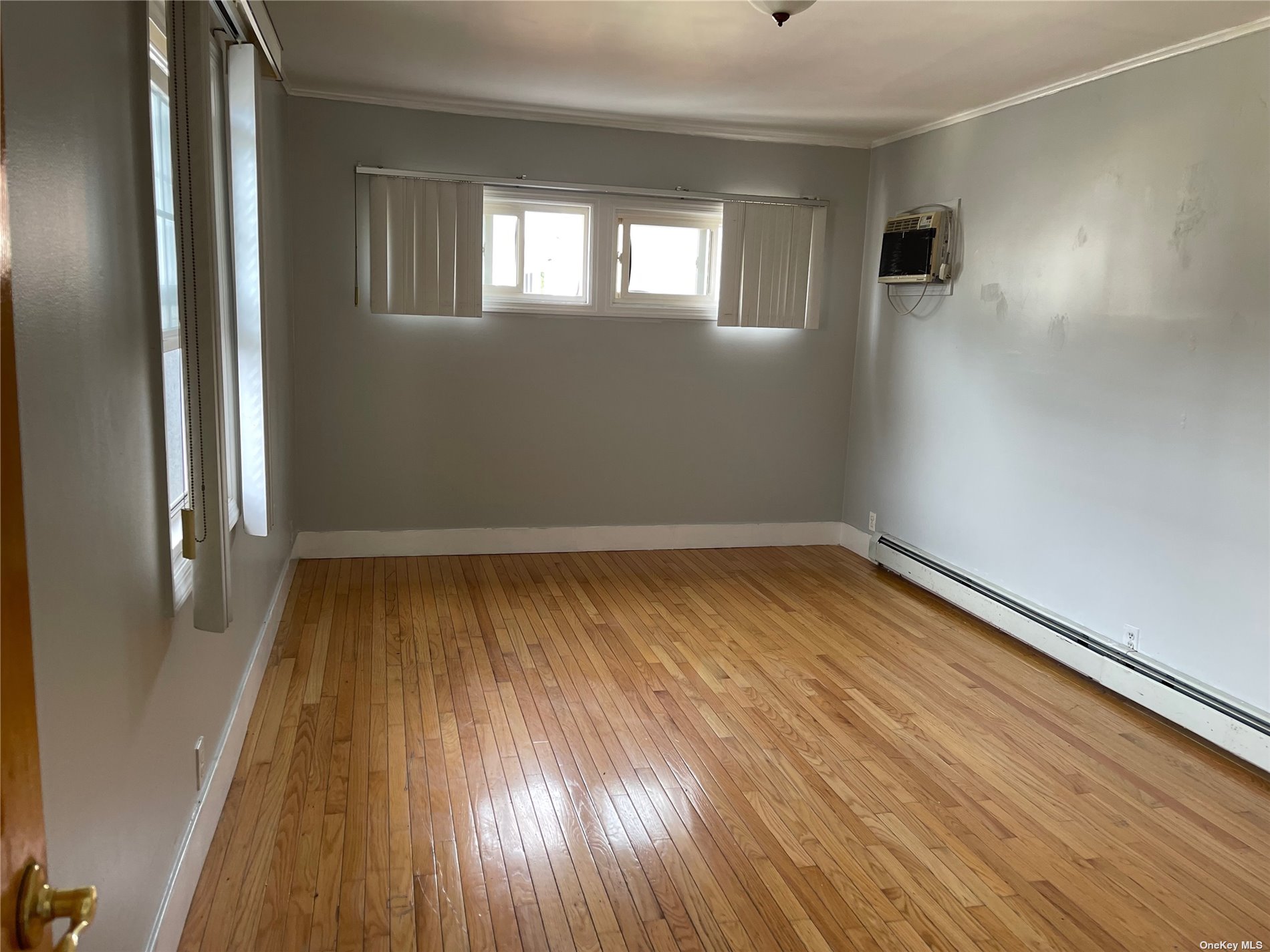 #1 photo, 510 Premier Boulevard, 长岛 New Hyde Park , NY 11040