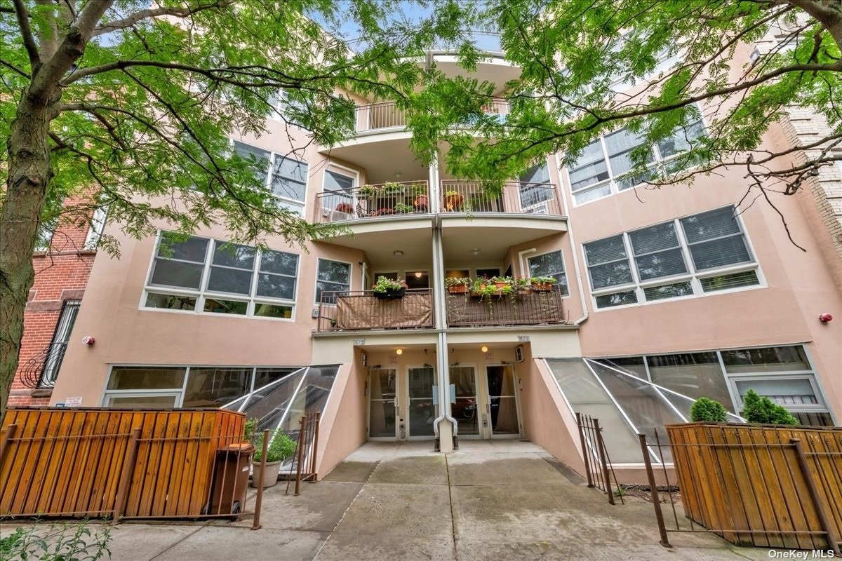 #1 photo, 372 12th Street, 布鲁克林 Brooklyn , NY 11215