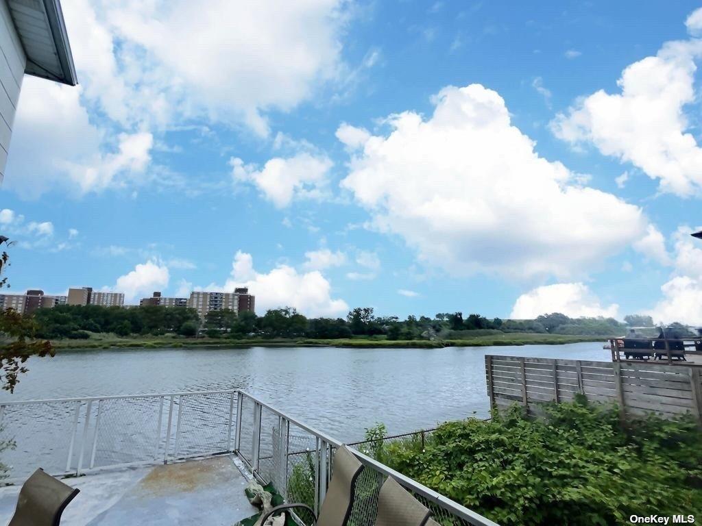 #13 photo, 10830 Avenue N, 브루클린 Brooklyn , NY 11236