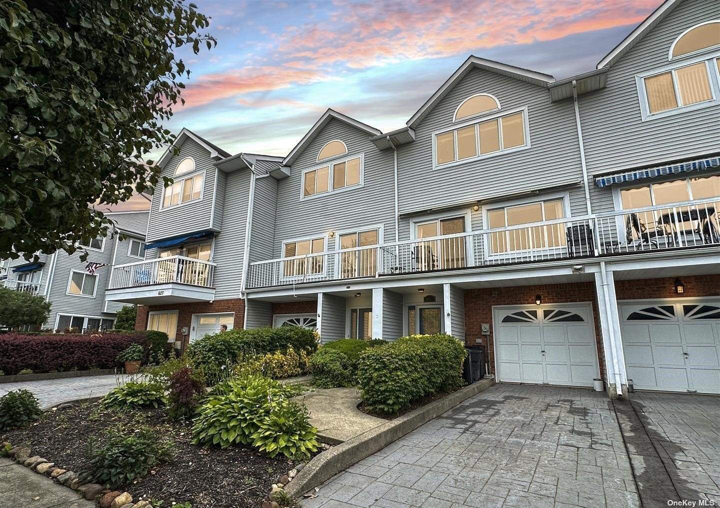 #1 photo, 619 Johnston Terrace, Staten Island , NY 10309