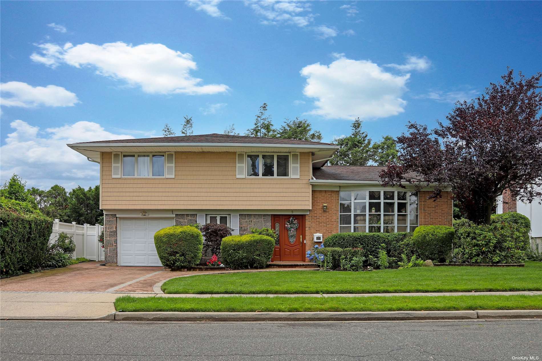 #1 photo, 5 Roberta Lane, 长岛 塞奥瑟 Syosset , NY 11791