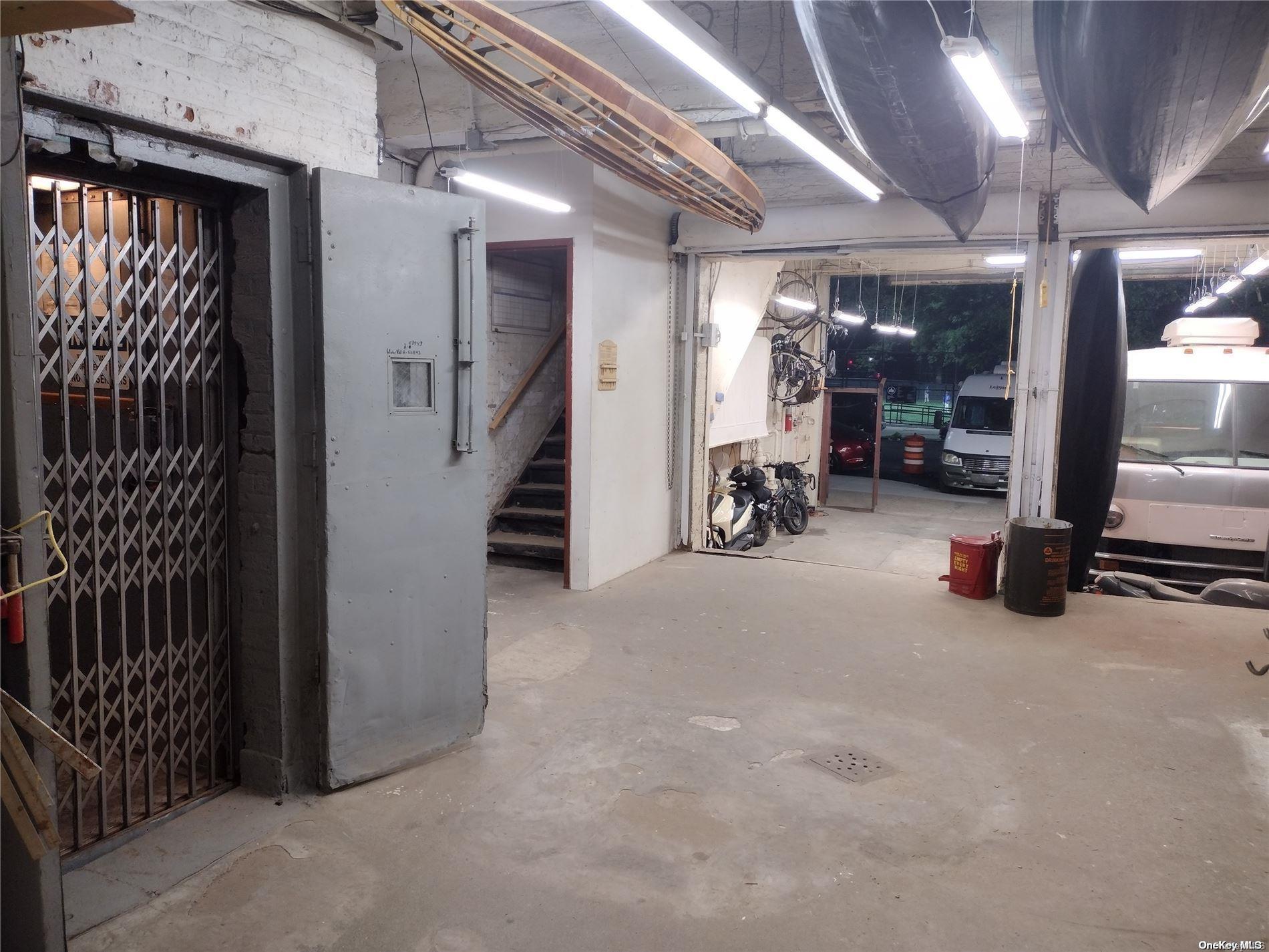 #7 photo, 71 Montrose Avenue, ブルックリン区 Brooklyn , NY 11206