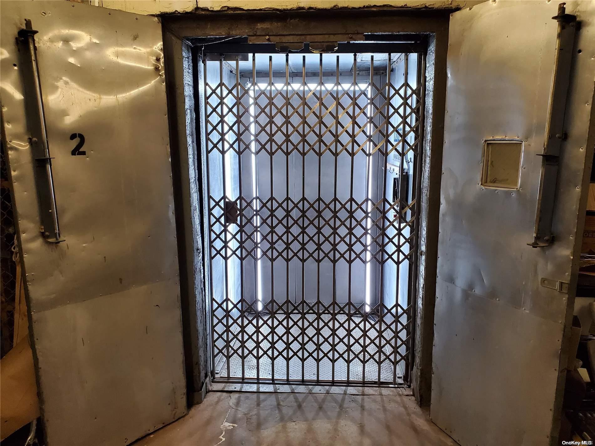 #8 photo, 71 Montrose Avenue, ブルックリン区 Brooklyn , NY 11206