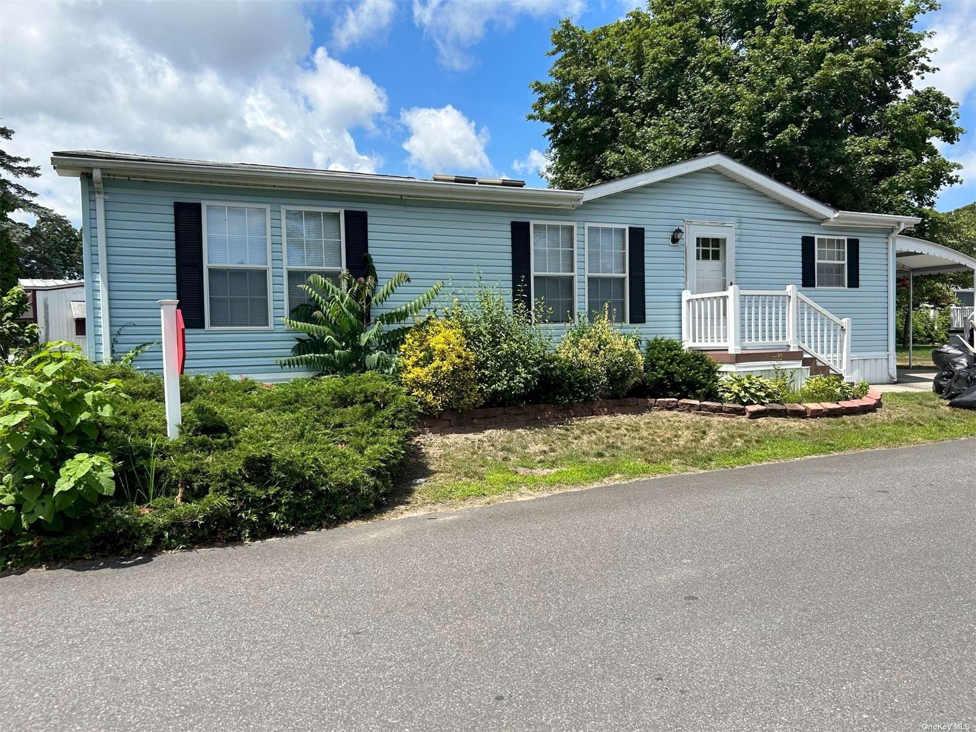 #1 photo, 1661-321 Old Country Road, Riverhead , NY 11901