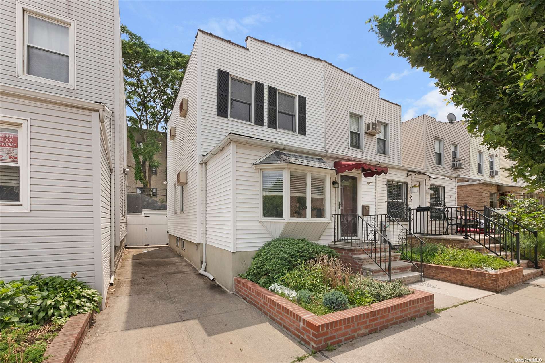 #1 photo, 560 Bay Ridge Avenue, 湾脊 Brooklyn , NY 11220