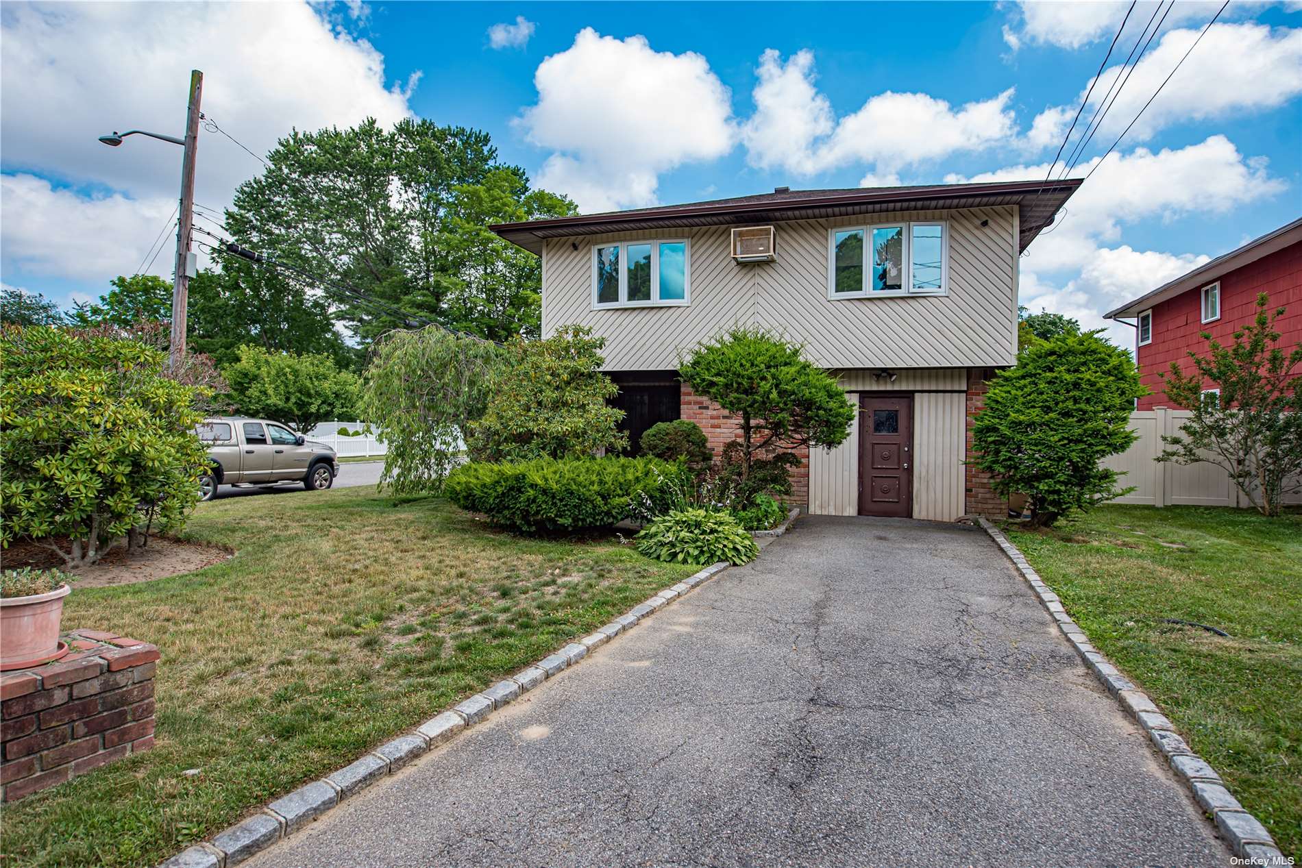 #1 photo, 68 Lee Avenue, Wheatley Heights , NY 11798