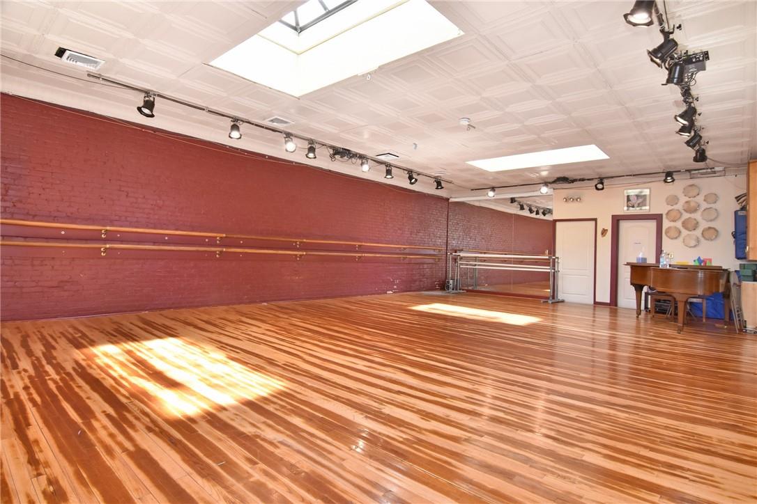 #2 photo, 504 Fifth Avenue, Pelham , NY 10803