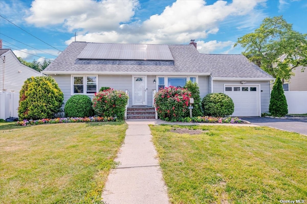 #1 photo, 310 W 13th Street, 東長島 鹿园 Deer Park , NY 11729