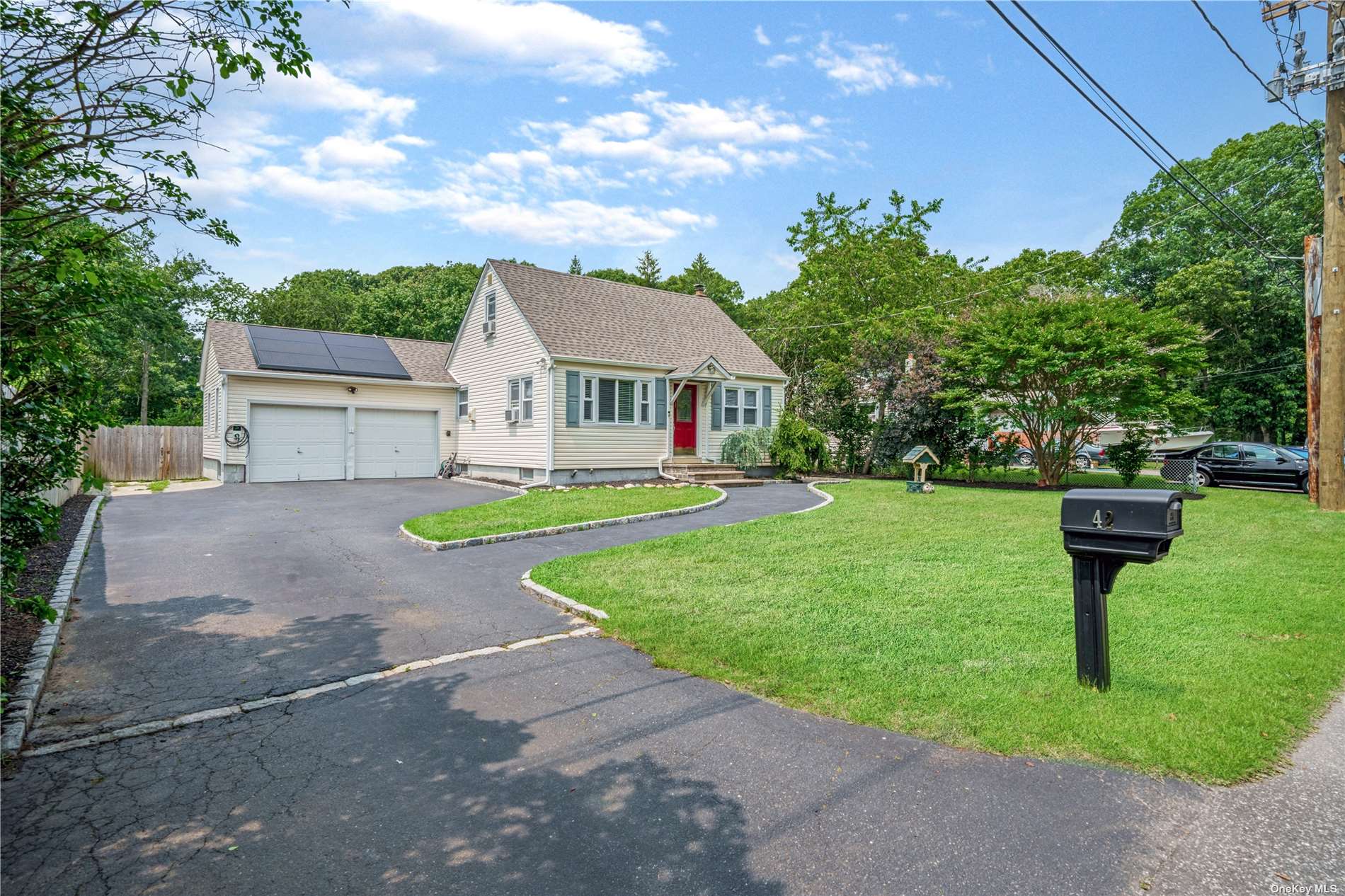 #1 photo, 42 Cypress Lane, Shirley , NY 11967