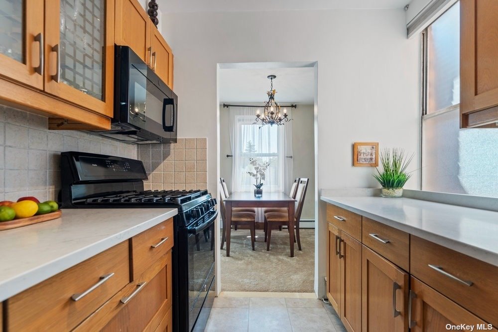 #1 photo, 61 Maine Avenue, ناسو Rockville Centre , NY 11570