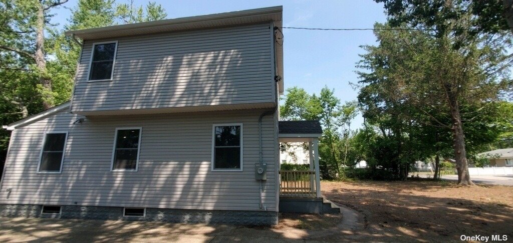 #1 photo, 8 Fulton Street, 东长岛 Brentwood , NY 11717