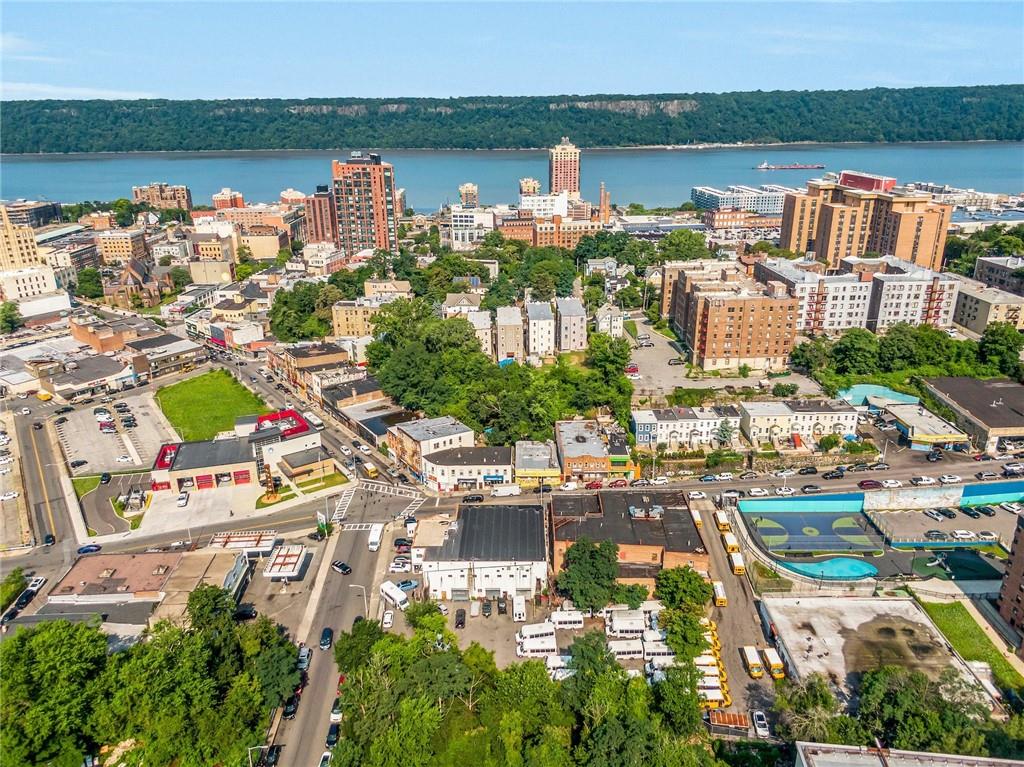 #11 photo, 50 Palisade Avenue, Yonkers , NY 10701