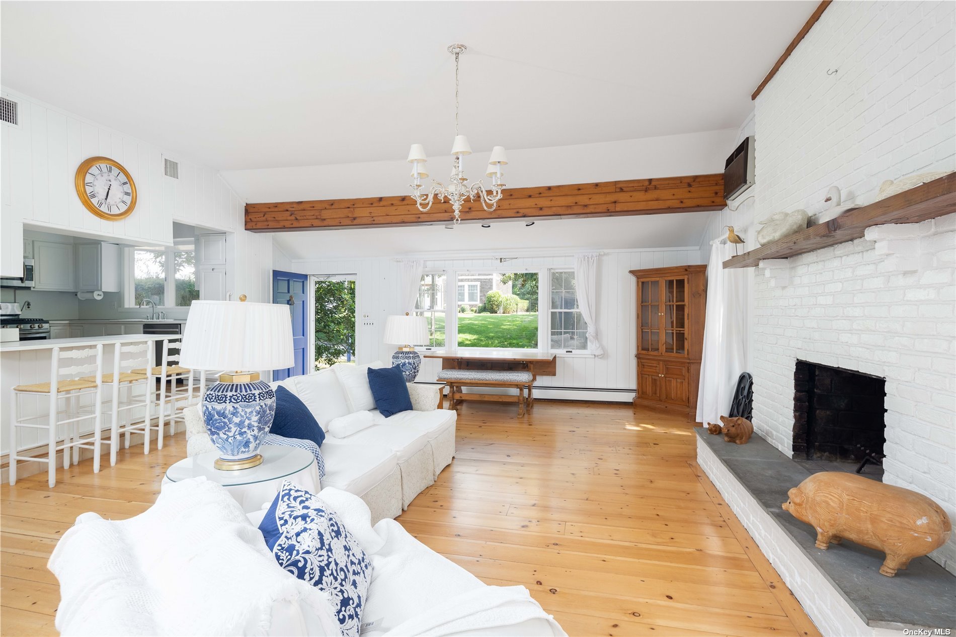 #1 photo, 1 Castle View, 東長島 汉普顿 Westhampton , NY 11977