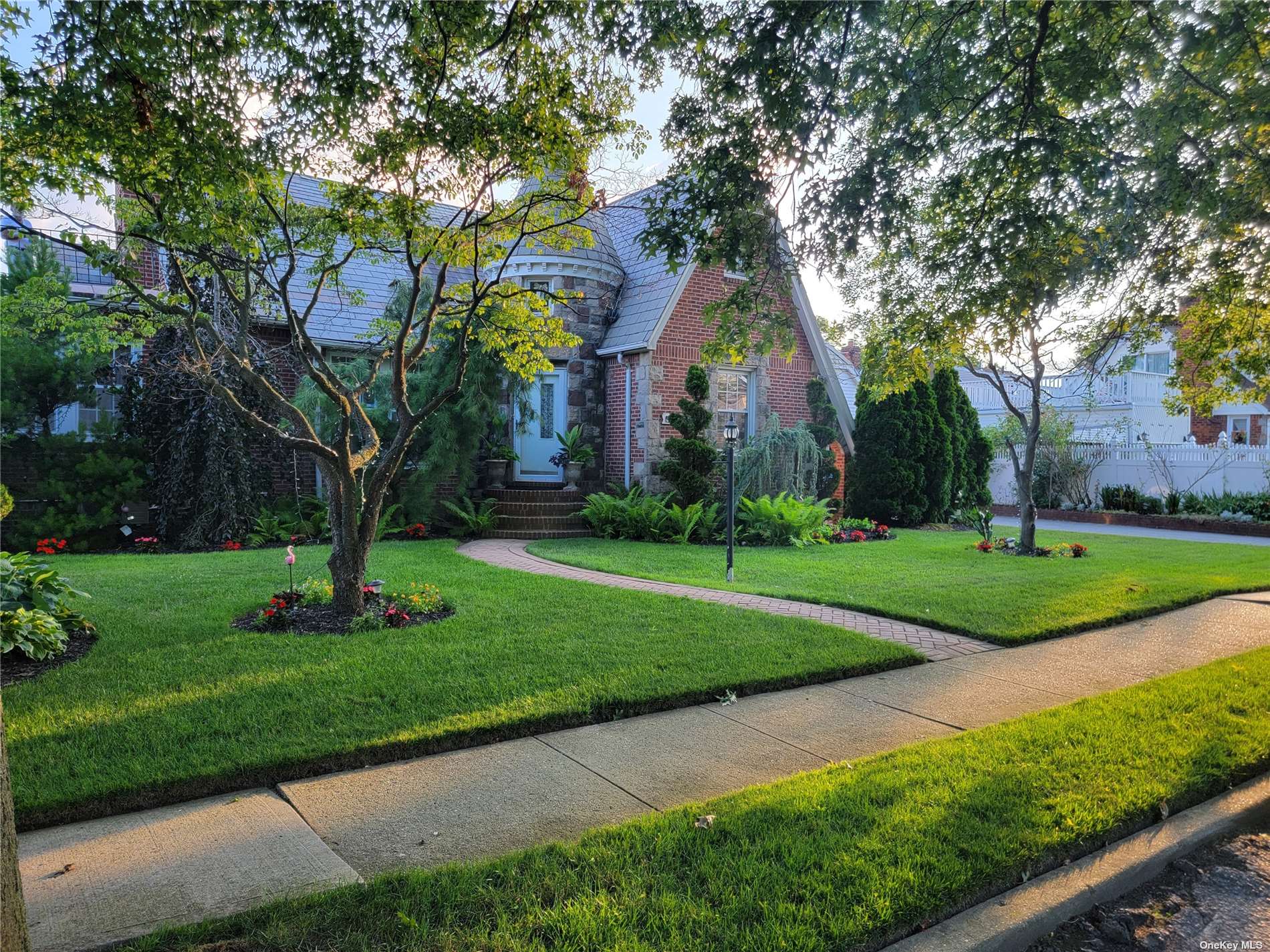 #1 photo, 115 Oliver Avenue, 长岛 Valley Stream , NY 11580