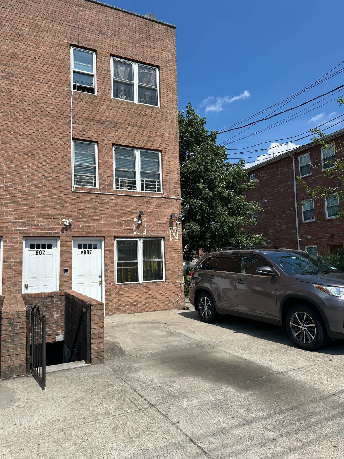 #2 photo, 807 Barbey Street, East New York , NY 11207