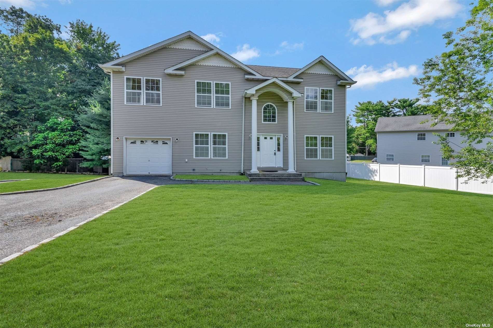 #1 photo, 684 Wheeler Road, Hauppauge , NY 11788