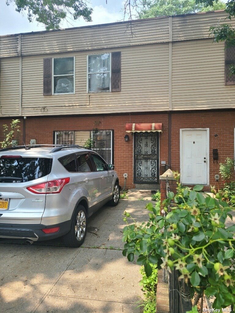 #1 photo, 1874 Strauss Street, ব্রুকলিন Brooklyn , NY 11212
