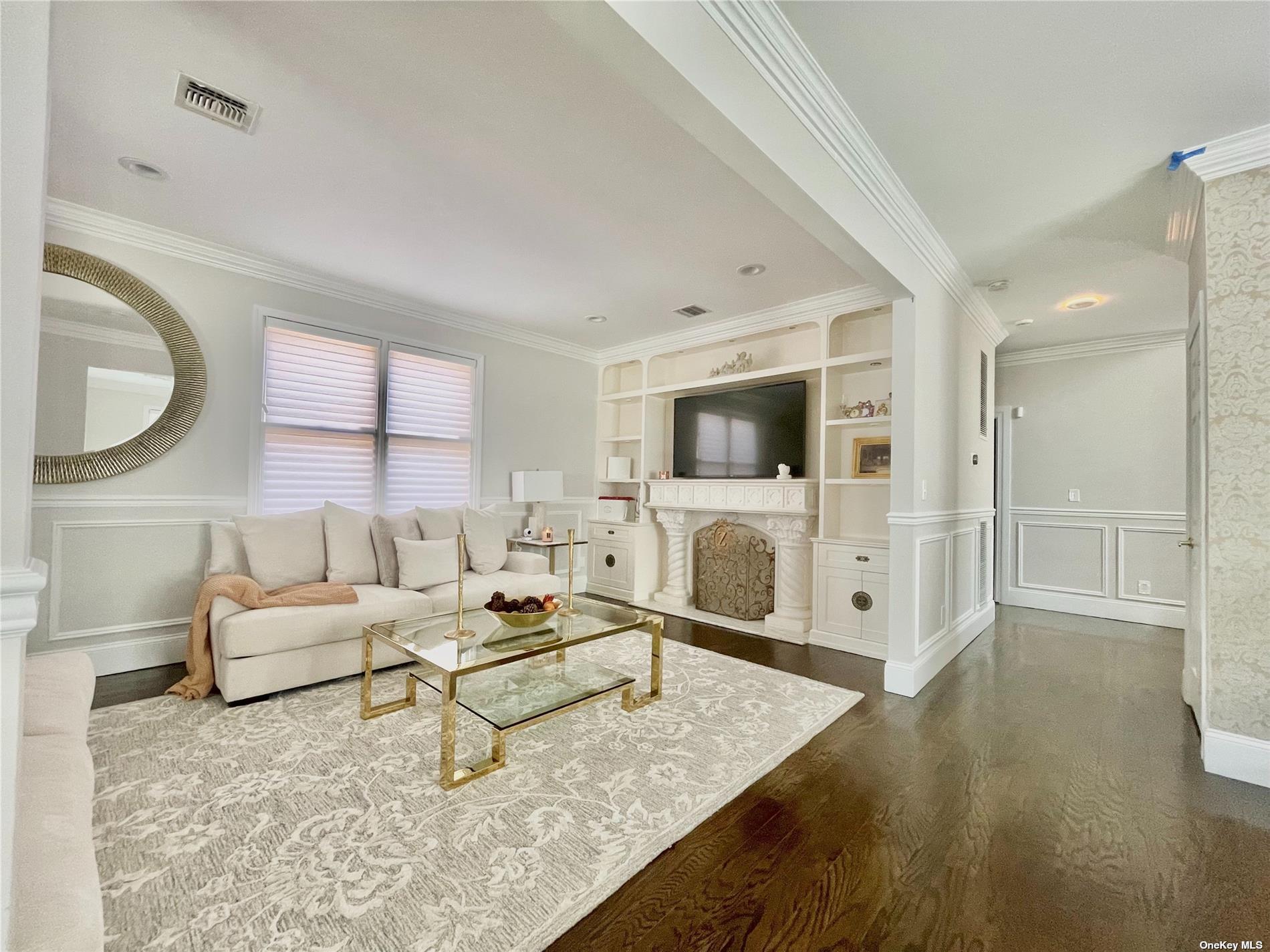 #1 photo, 6-18 151 Street, 皇后区 白石镇 Whitestone , NY 11357